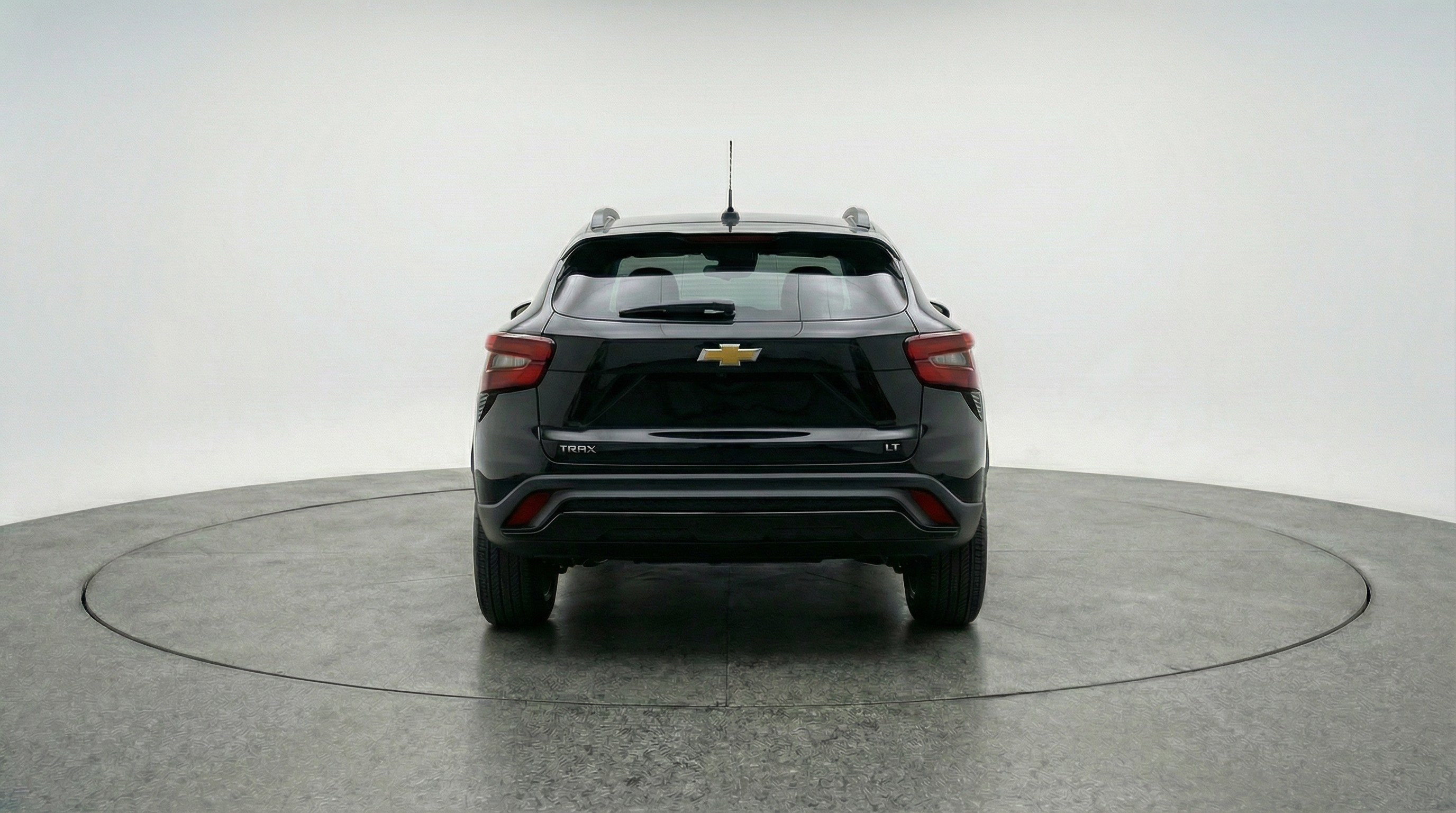 Used 2025 Chevrolet Trax LT image 7