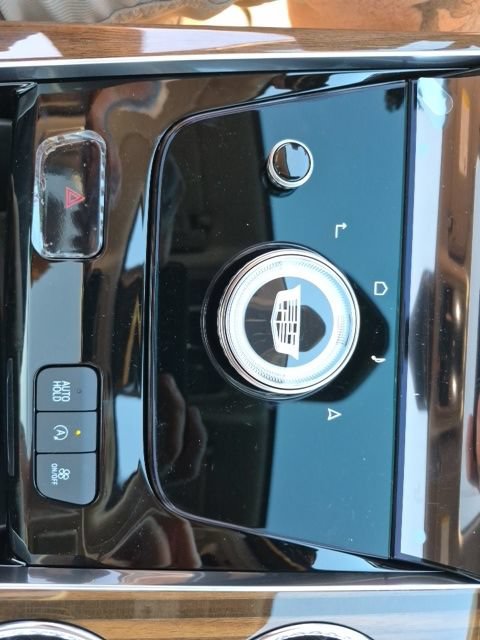 New 2026 Cadillac Escalade Platinum Sport w/ LPO, ONYX Package AWD/4WD image 33