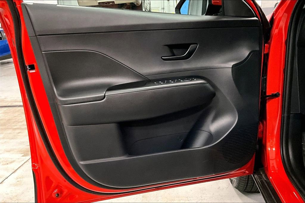 Certified 2025 Hyundai Kona SEL image 26