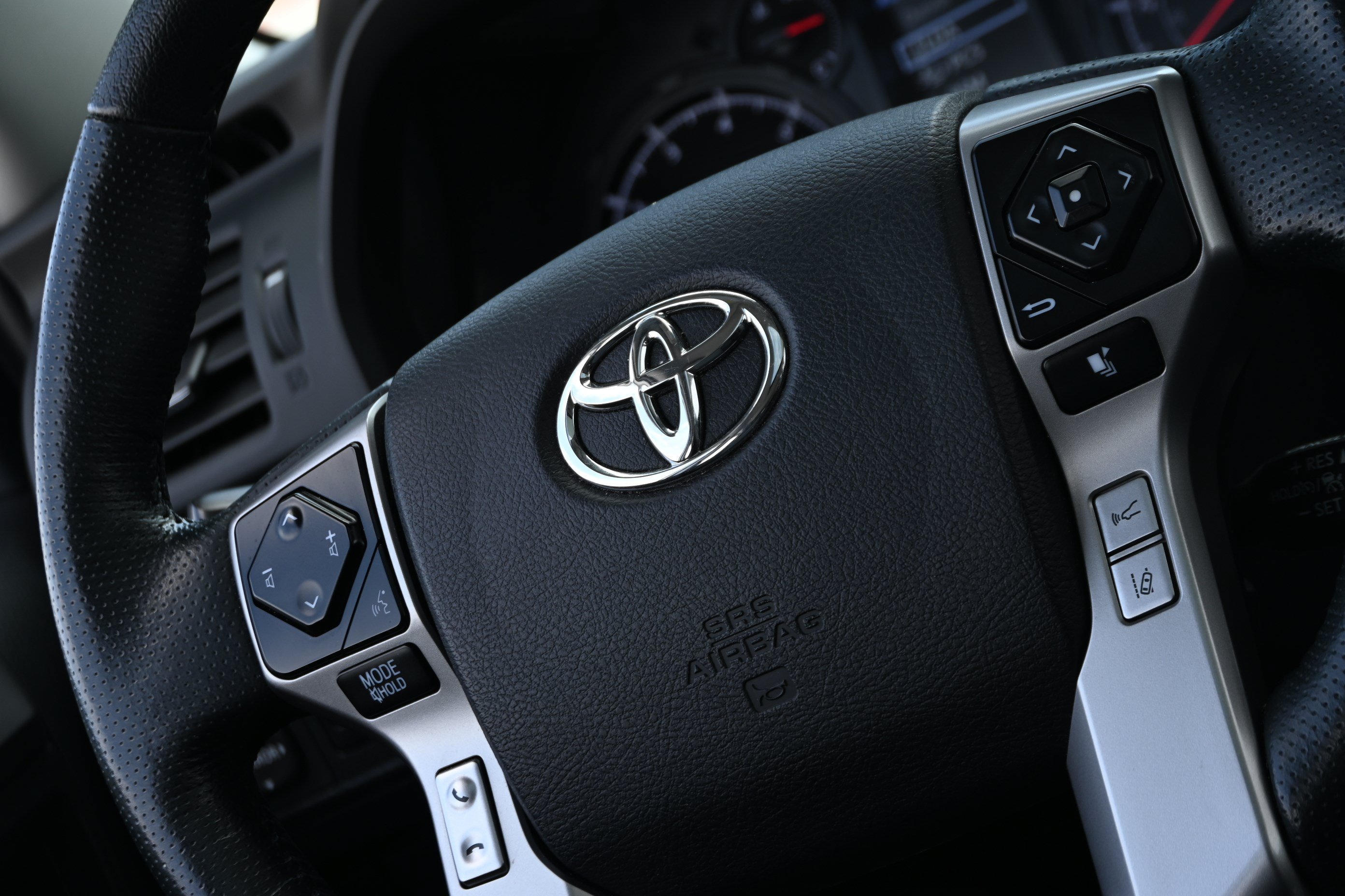 Used 2023 Toyota 4Runner SR5 Premium w/ Moonroof Package AWD/4WD image 24
