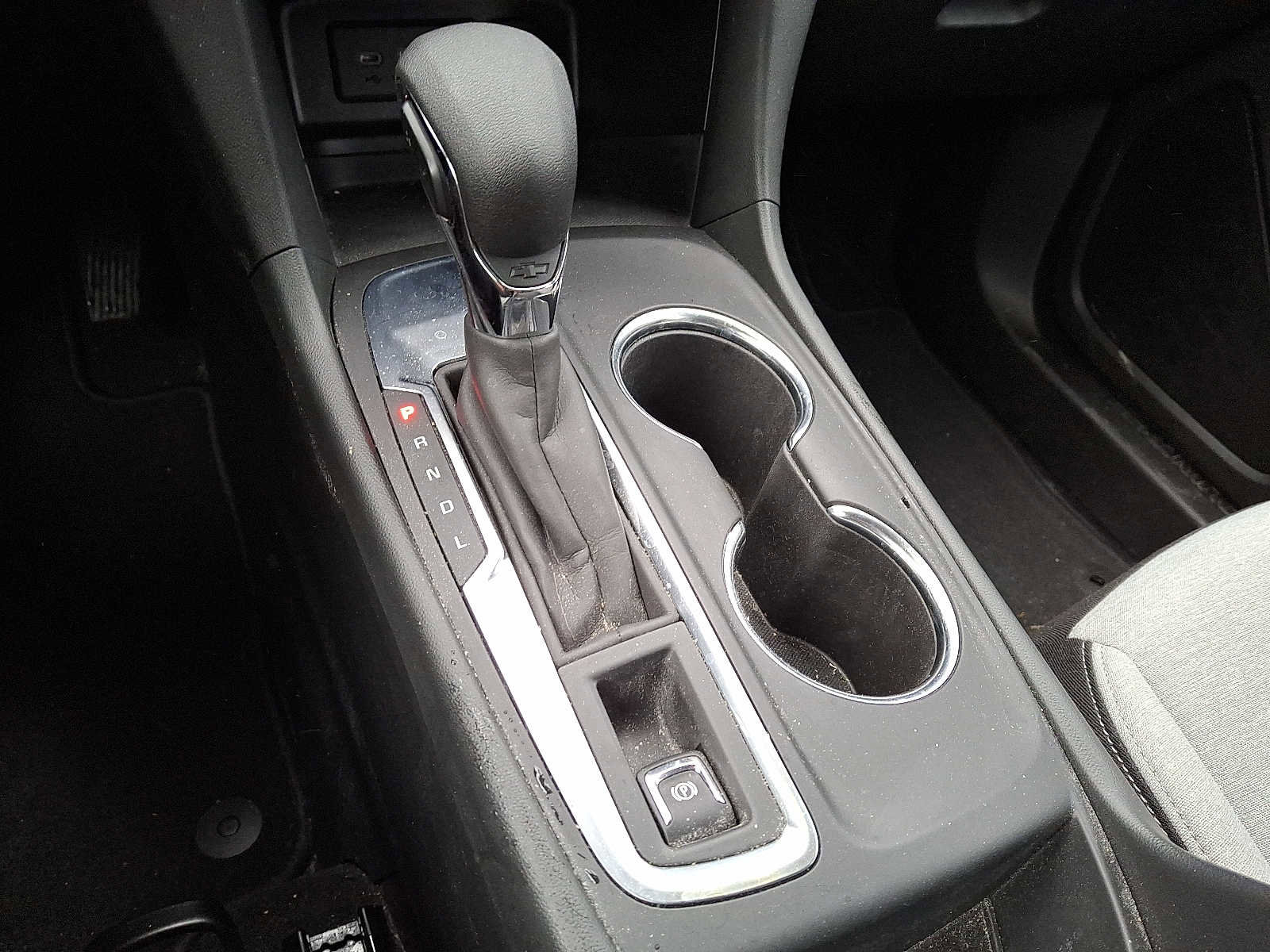 Used 2023 Chevrolet Equinox LS w/ Sport Edition image 14