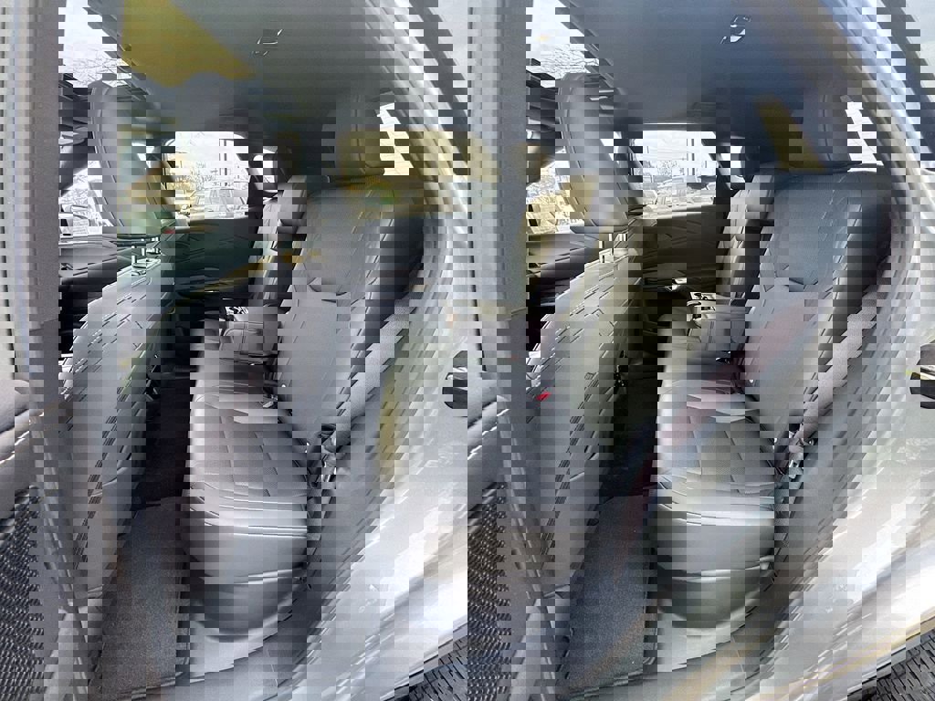 Used 2024 Lexus RX 350 Premium w/ Accessory Package (Z1) image 31