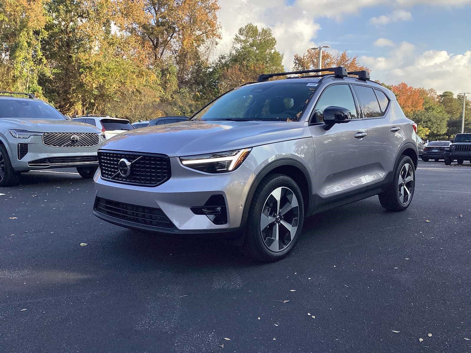 Used 2026 Volvo XC40 B5 Plus w/ Protection Package Premier image 42