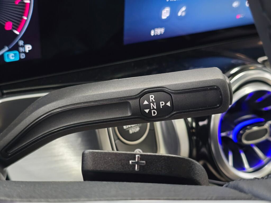 New 2026 Mercedes-Benz GLB 250 4MATIC image 16