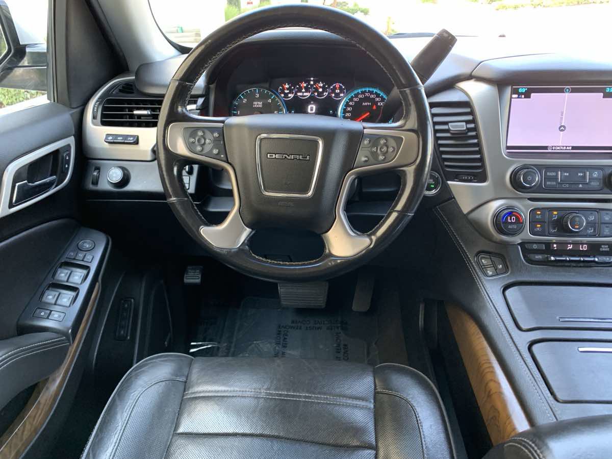 Used 2020 GMC Yukon XL Denali image 23