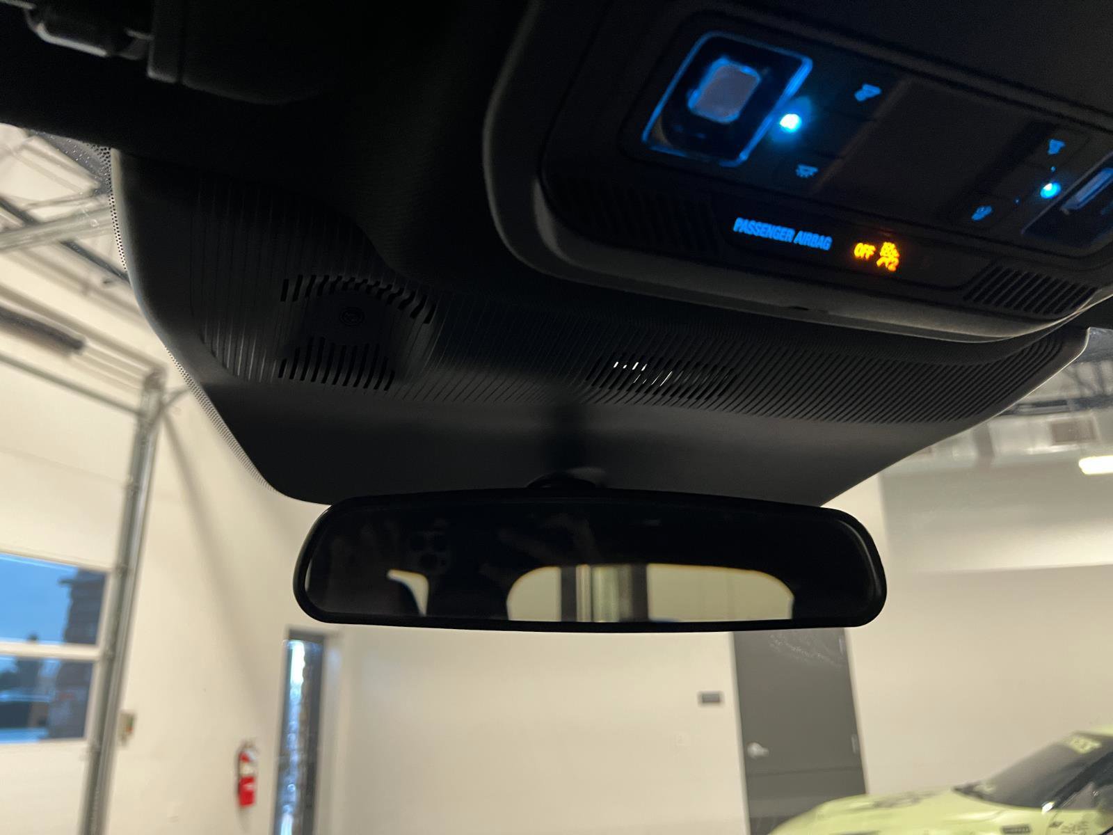 Used 2025 Ford Explorer ST-Line w/ ST-Line Street Pack image 23