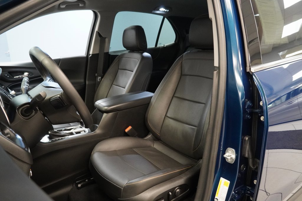 Used 2020 Chevrolet Equinox Premier image 3