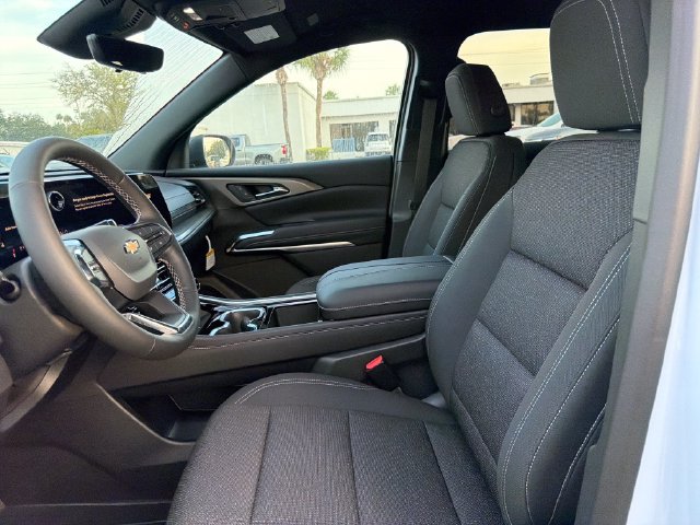 New 2027 Chevrolet Traverse LT w/ Driver Confidence Package FWD image 17