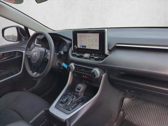 Used 2023 Toyota RAV4 LE AWD/4WD image 22