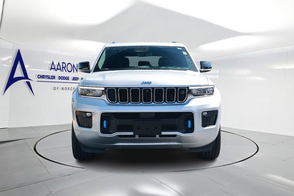 Used 2023 Jeep Grand Cherokee Overland w/ Advanced Protech Group III AWD/4WD image 4
