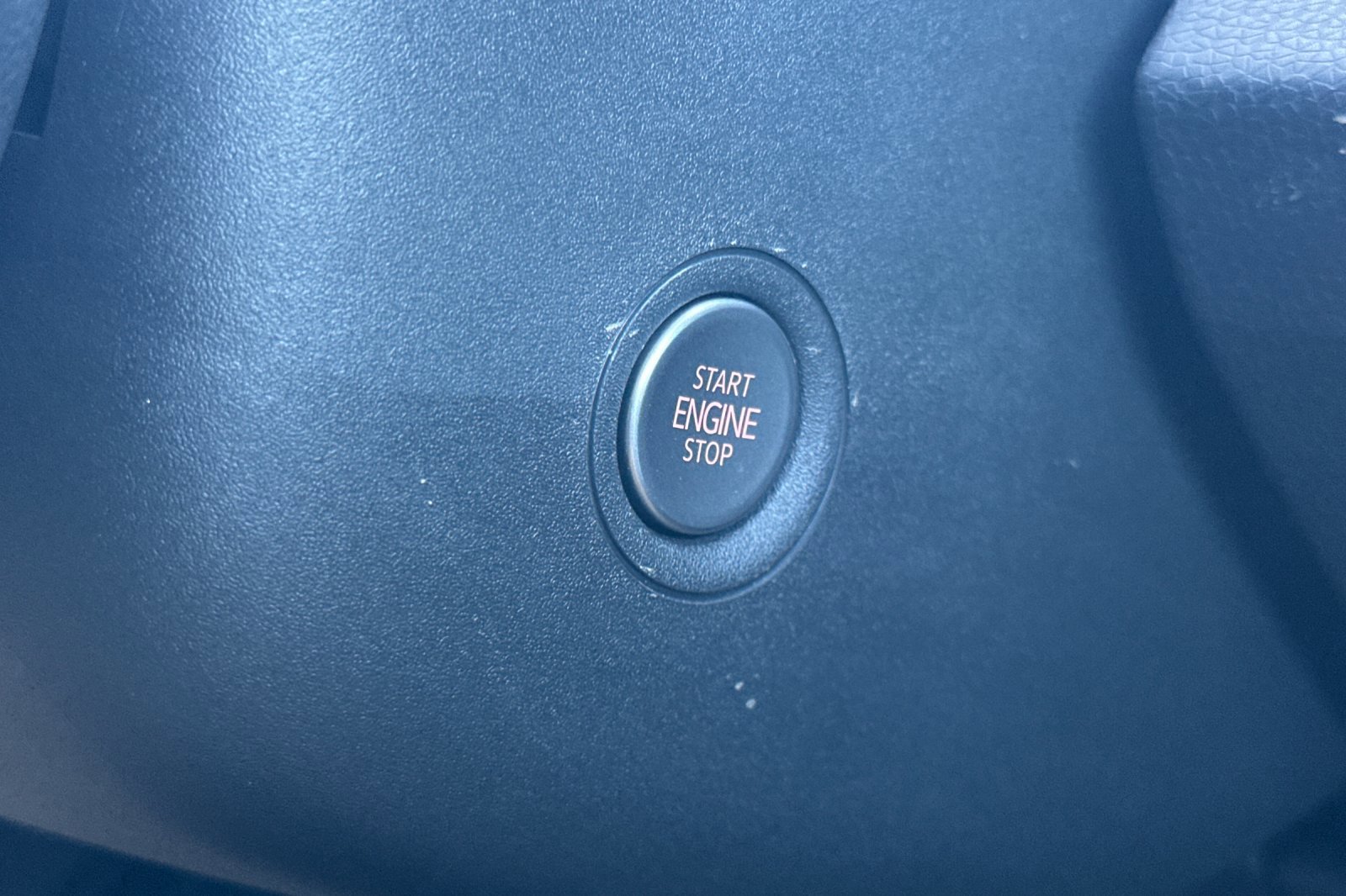 New 2025 Volkswagen ID.4 Pro image 23