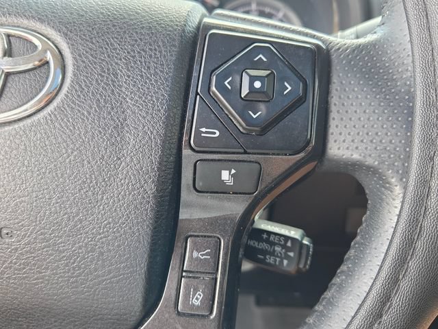 Used 2021 Toyota 4Runner TRD Off-Road Premium w/ Moonroof Package AWD/4WD image 27