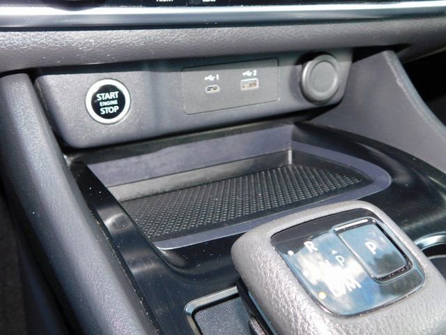 Used 2023 Nissan Rogue SV image 38