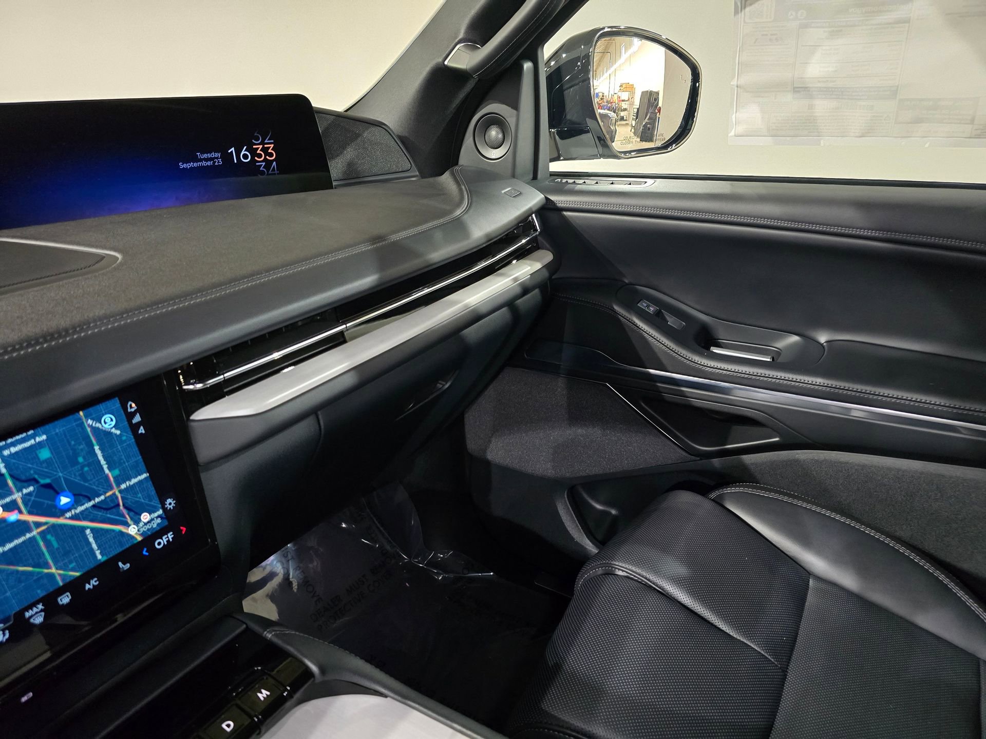 New 2025 Lincoln Navigator Reserve image 35