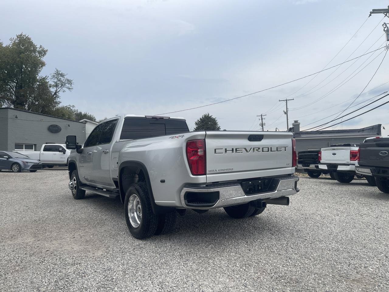 Used 2021 Chevrolet Silverado 3500 LTZ w/ LTZ Convenience Package AWD/4WD image 10