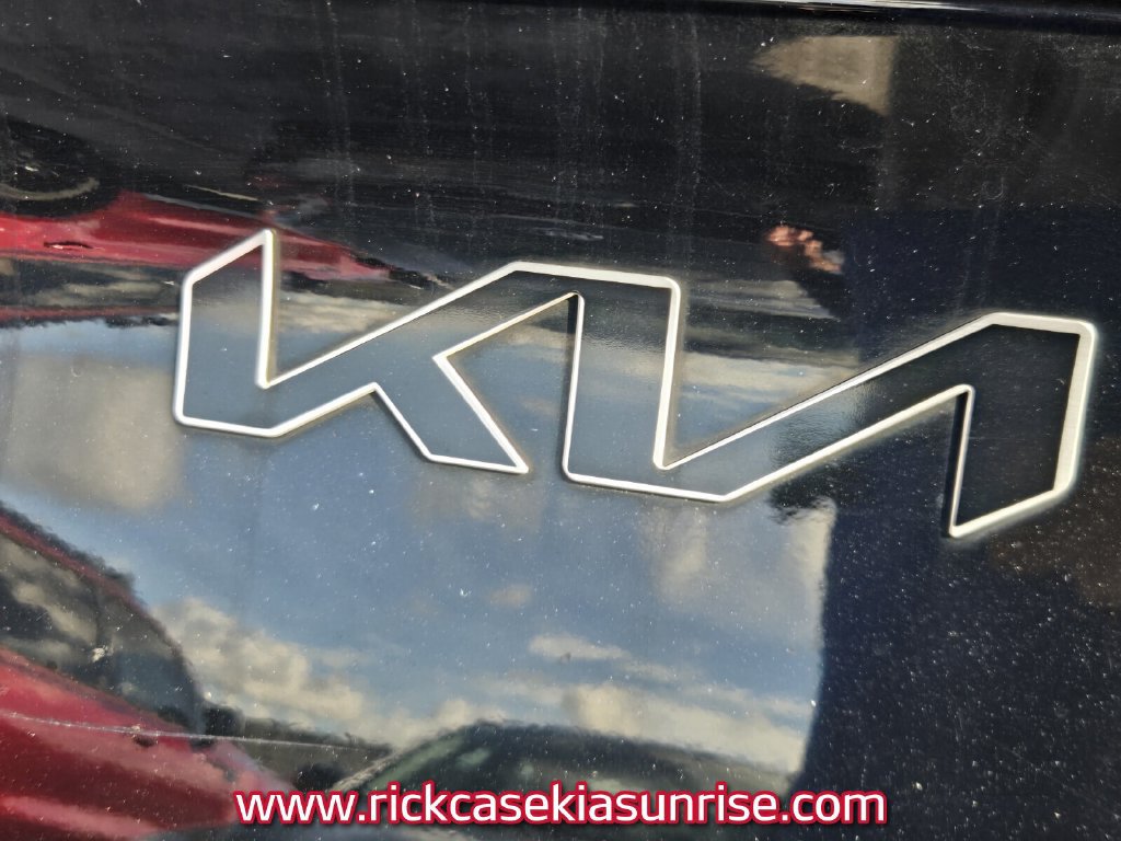 Used 2023 Kia Sportage EX FWD image 9