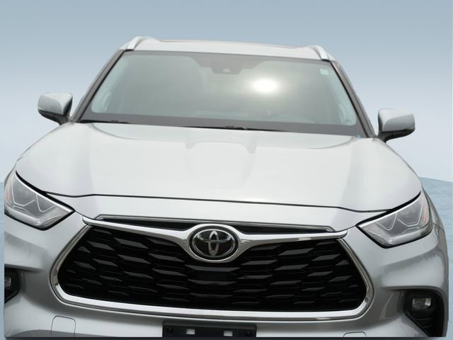 Used 2020 Toyota Highlander Limited FWD image 38