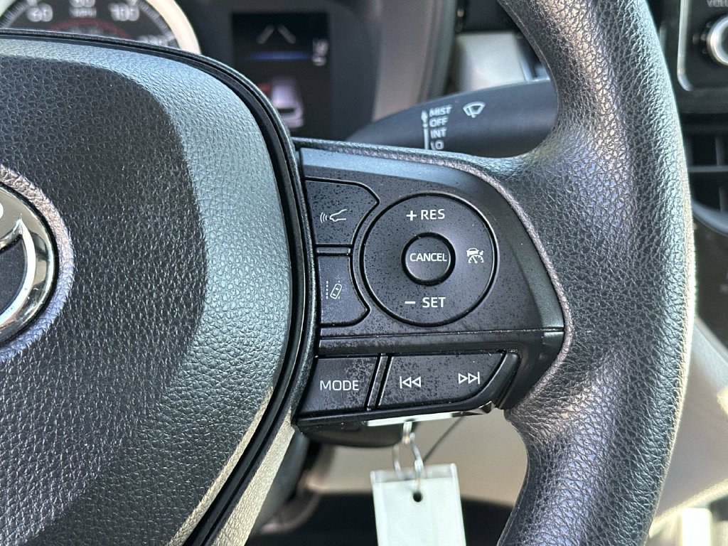 Used 2022 Toyota Corolla Cross L FWD image 29