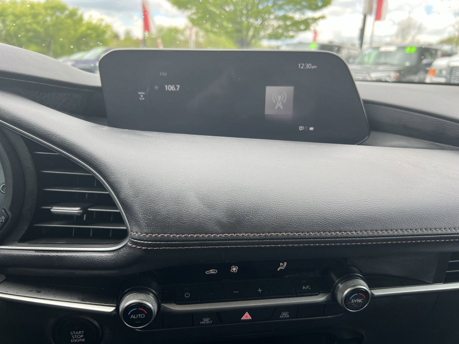 Used 2023 MAZDA MAZDA3 s FWD image 25