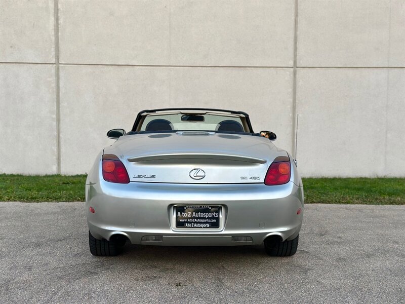 Used 2004 Lexus SC 430 Convertible RWD image 12
