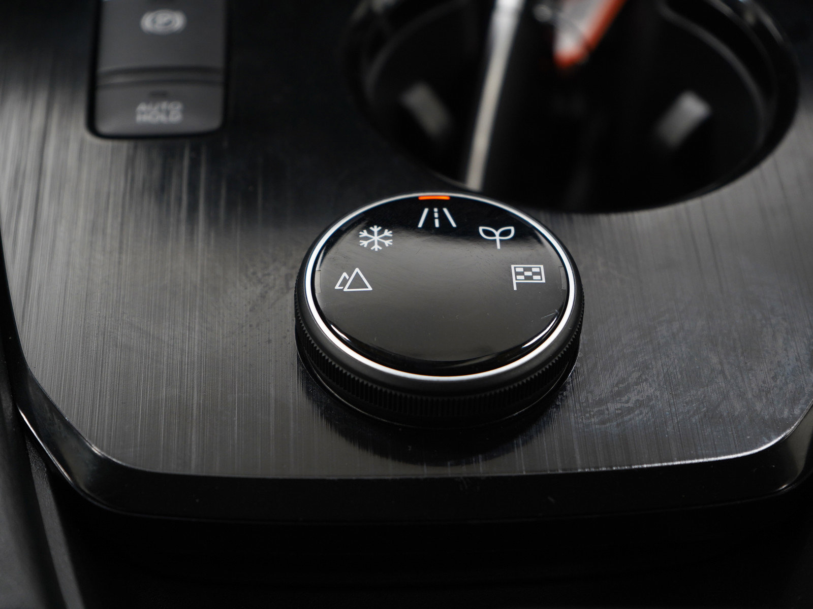 Used 2025 Nissan Rogue SV image 19