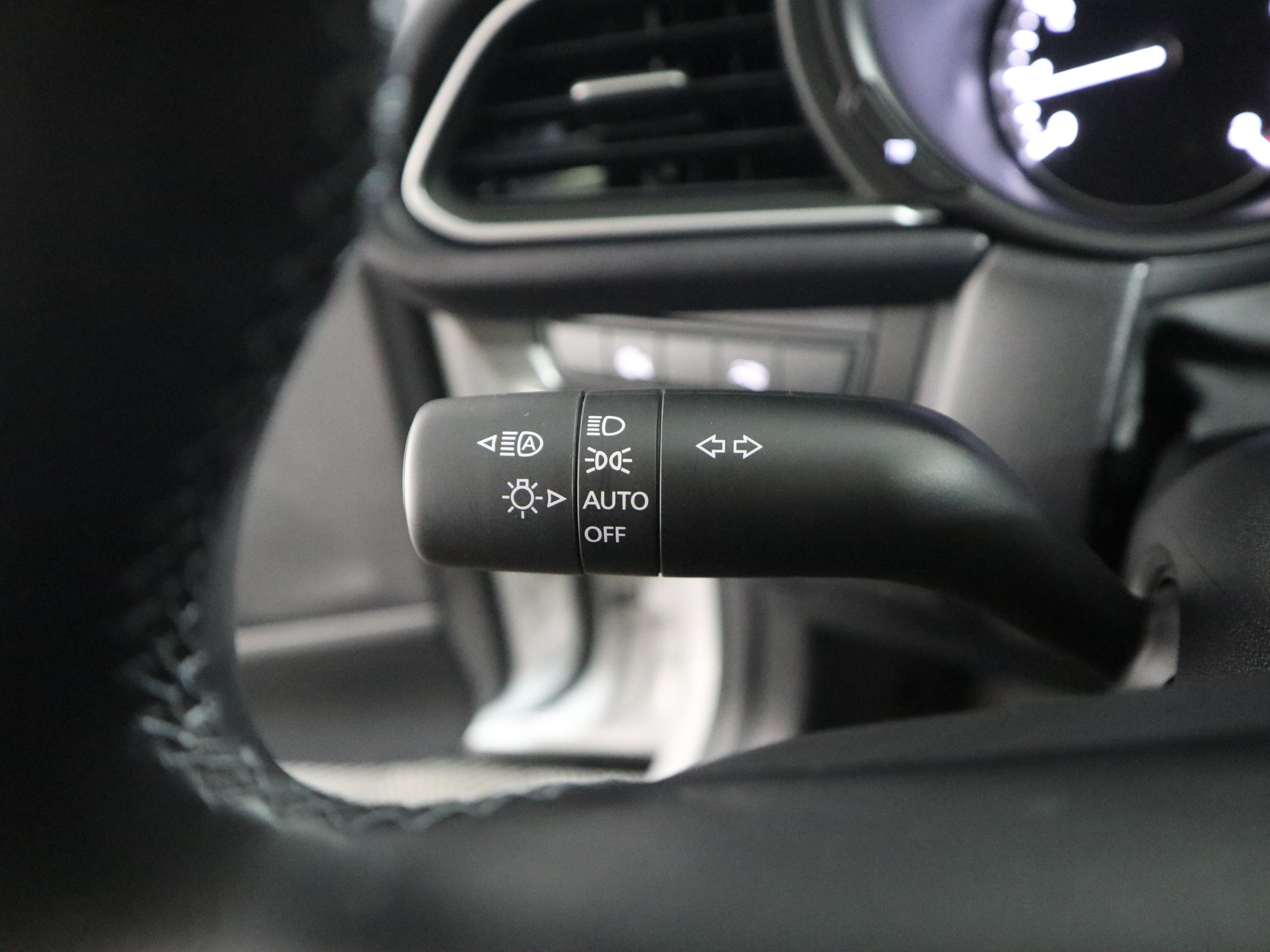 Certified 2026 MAZDA CX-30 AWD 2.5 S w/ Select Sport Pkg image 25