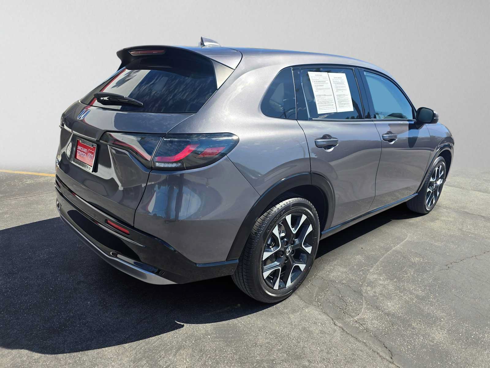 Used 2027 Honda HR-V EX-L image 3