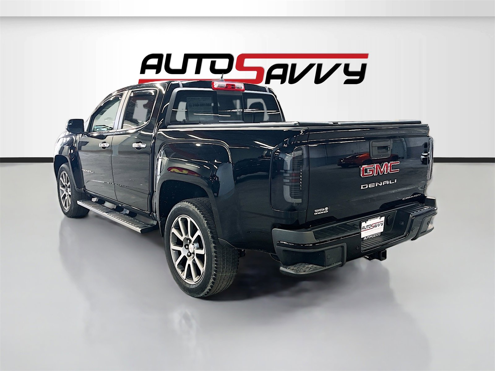 Used 2021 GMC Canyon Denali image 5