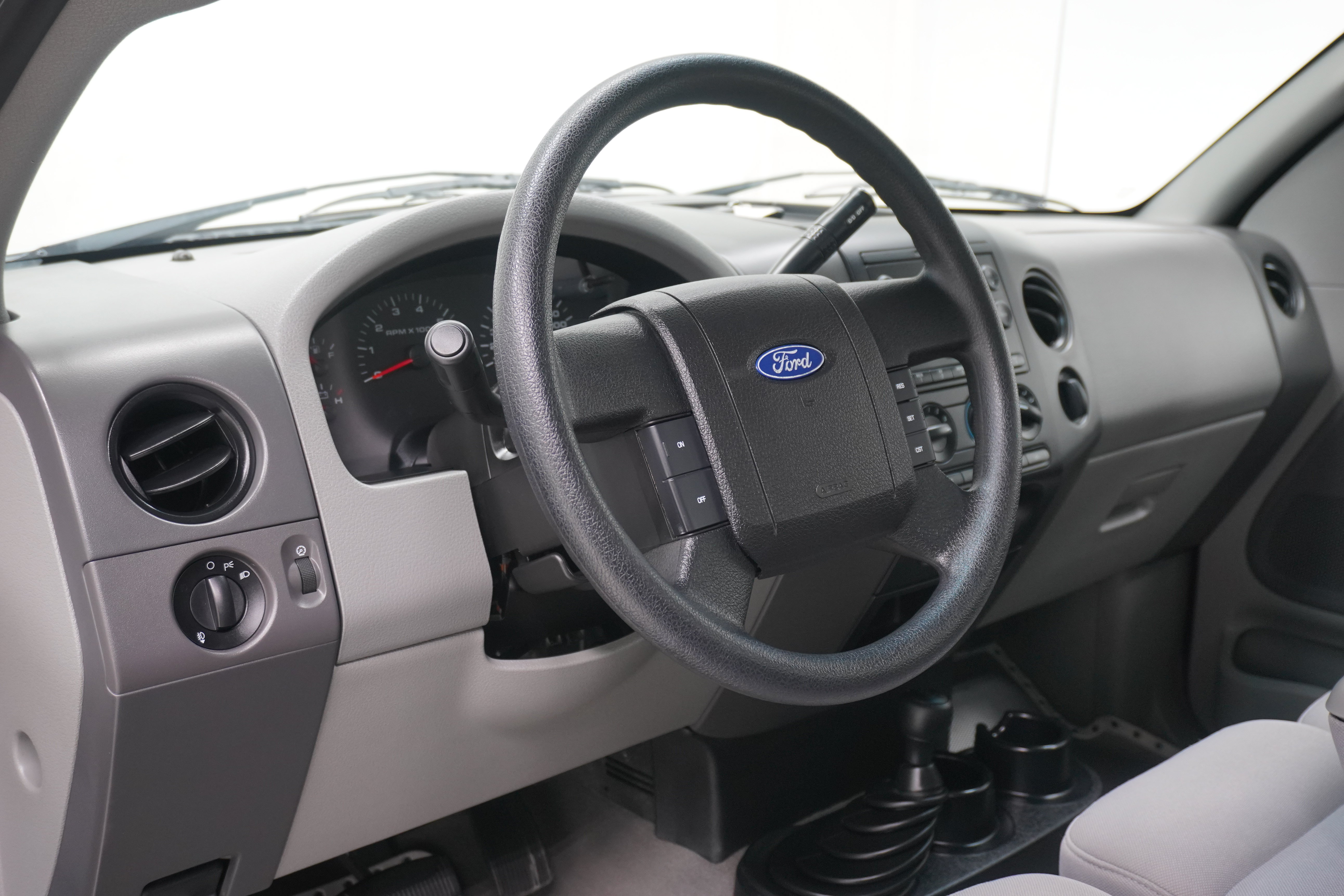 Used 2006 Ford F150 STX AWD/4WD image 8