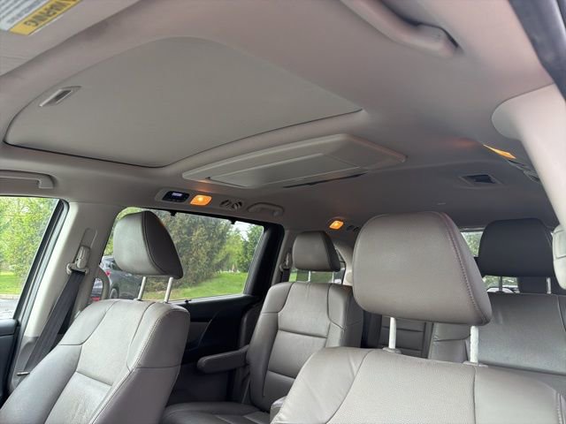 Used 2015 Honda Odyssey Touring image 6