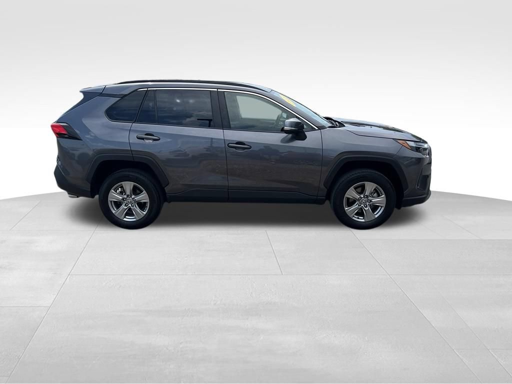 Used 2025 Toyota RAV4 XLE FWD image 8