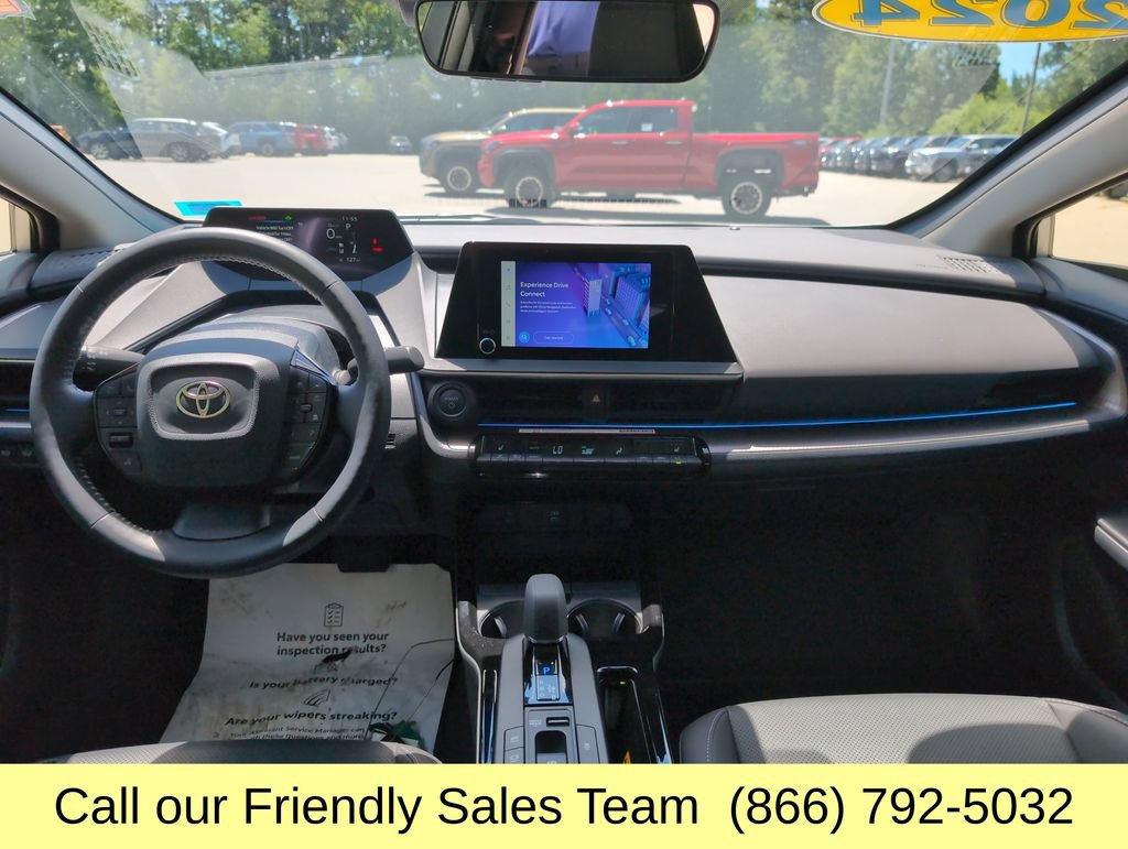 Used 2024 Toyota Prius XLE AWD/4WD image 13