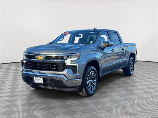 Used 2025 Chevrolet Silverado 1500 LT image 3