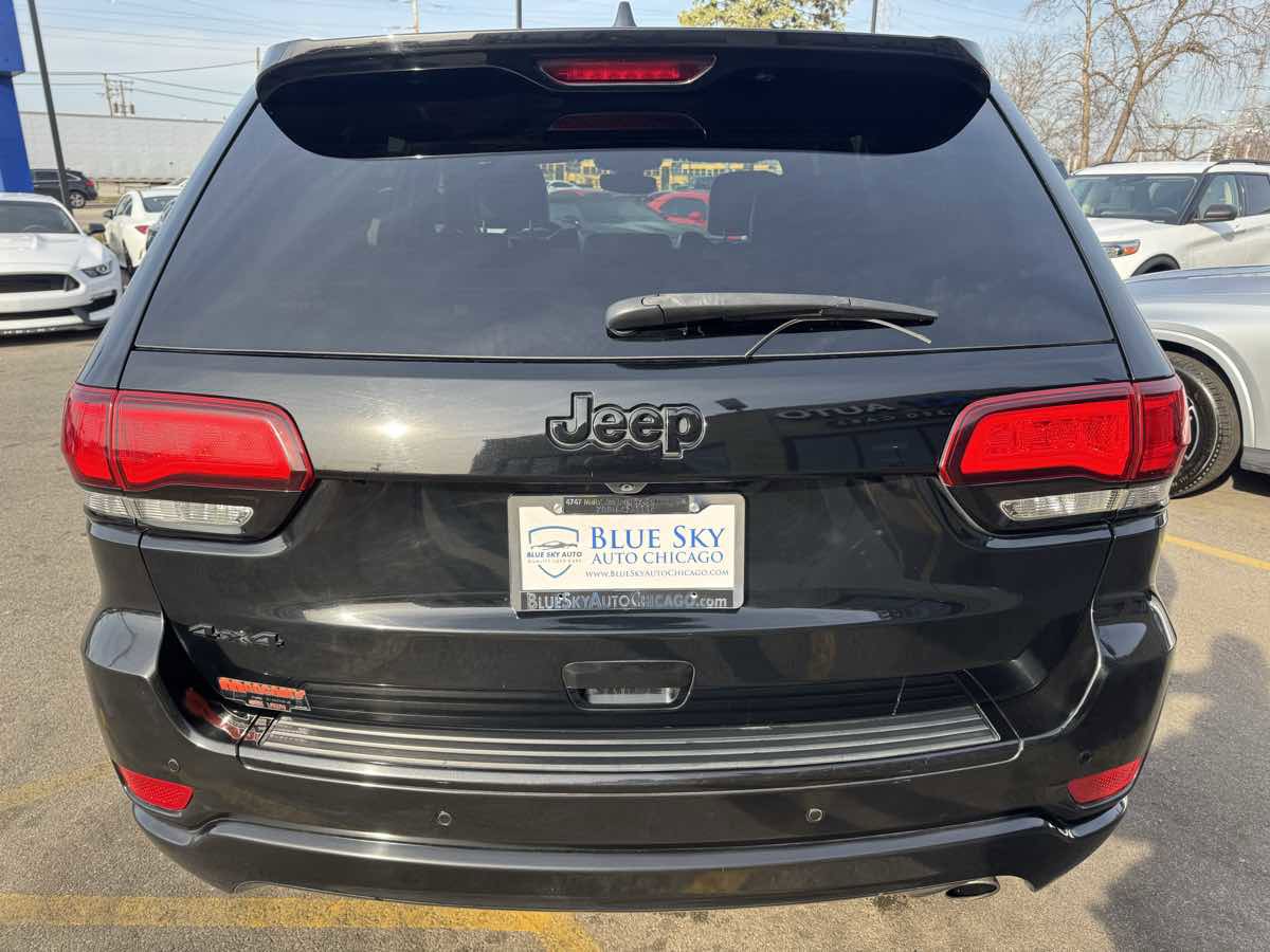 Used 2017 Jeep Grand Cherokee Altitude image 6