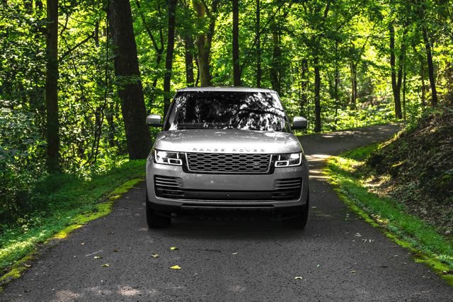 Used 2019 Land Rover Range Rover Autobiography AWD/4WD image 2
