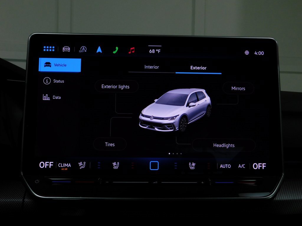 Used 2025 Volkswagen Golf image 65