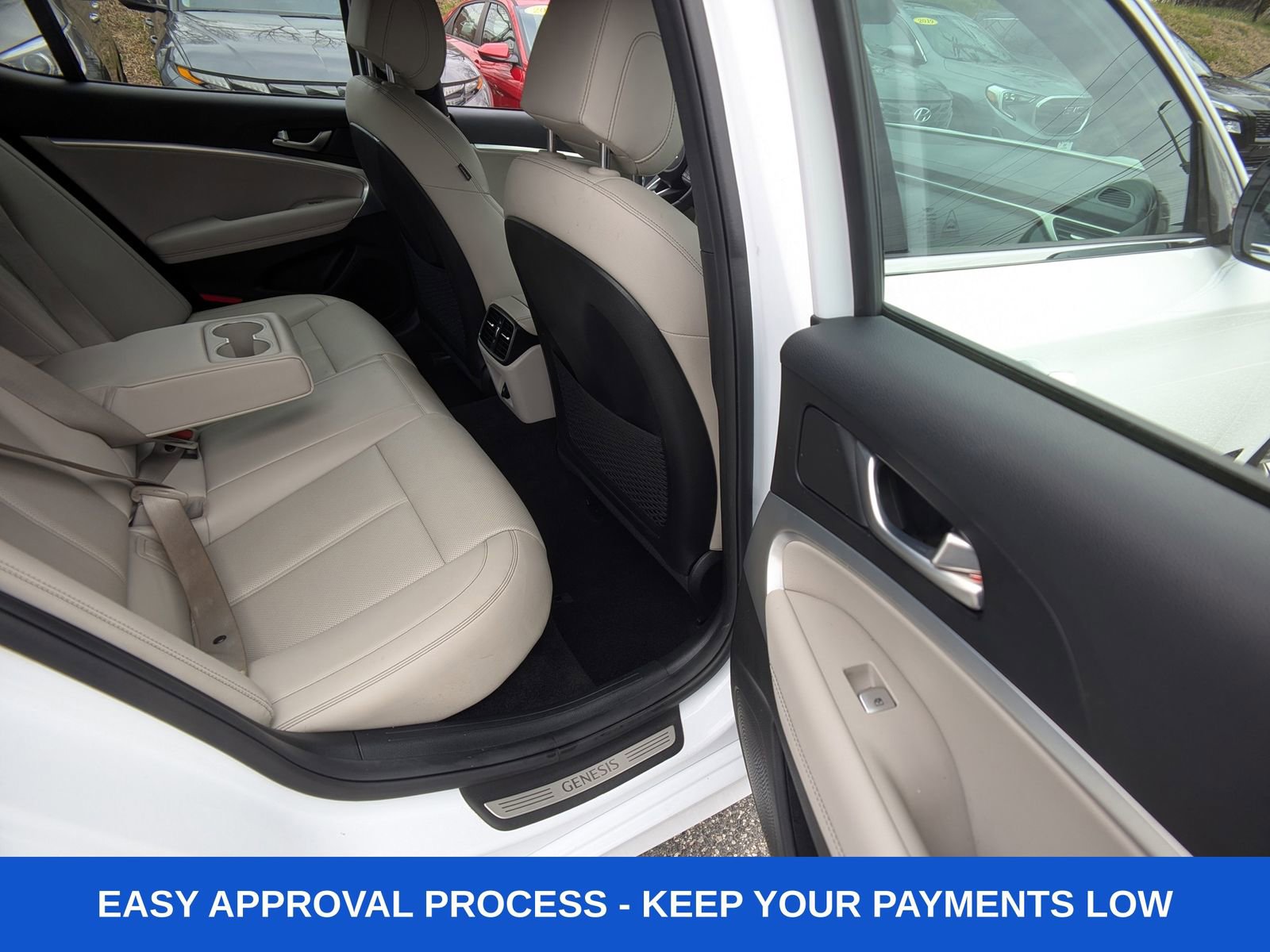 Used 2023 Genesis G70 2.0T image 17