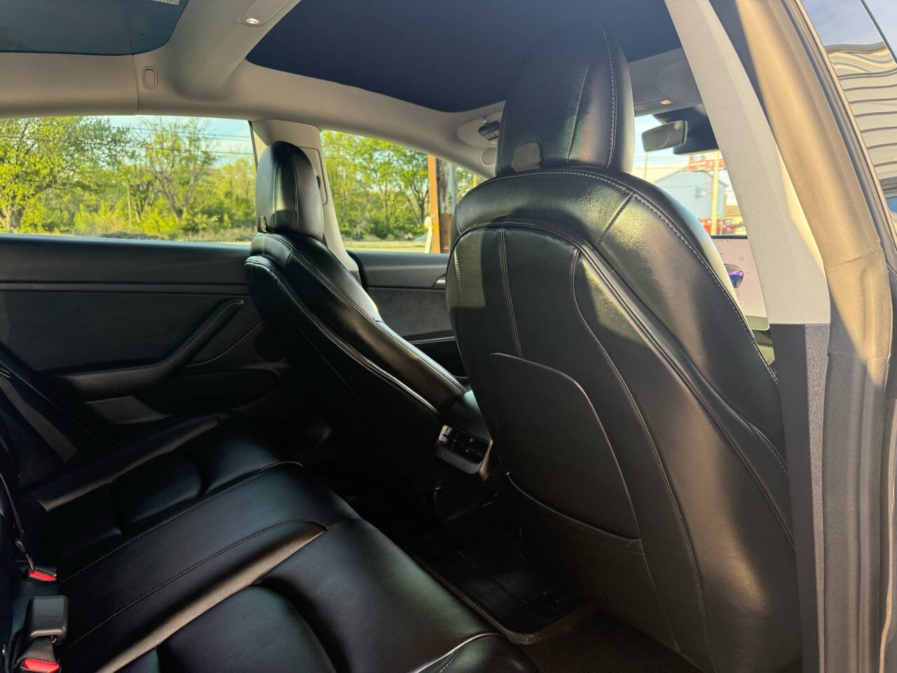 Used 2022 Tesla Model 3 Long Range AWD/4WD image 43