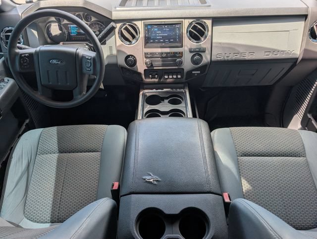 Used 2016 Ford F250 XLT w/ XLT Premium Package AWD/4WD image 7