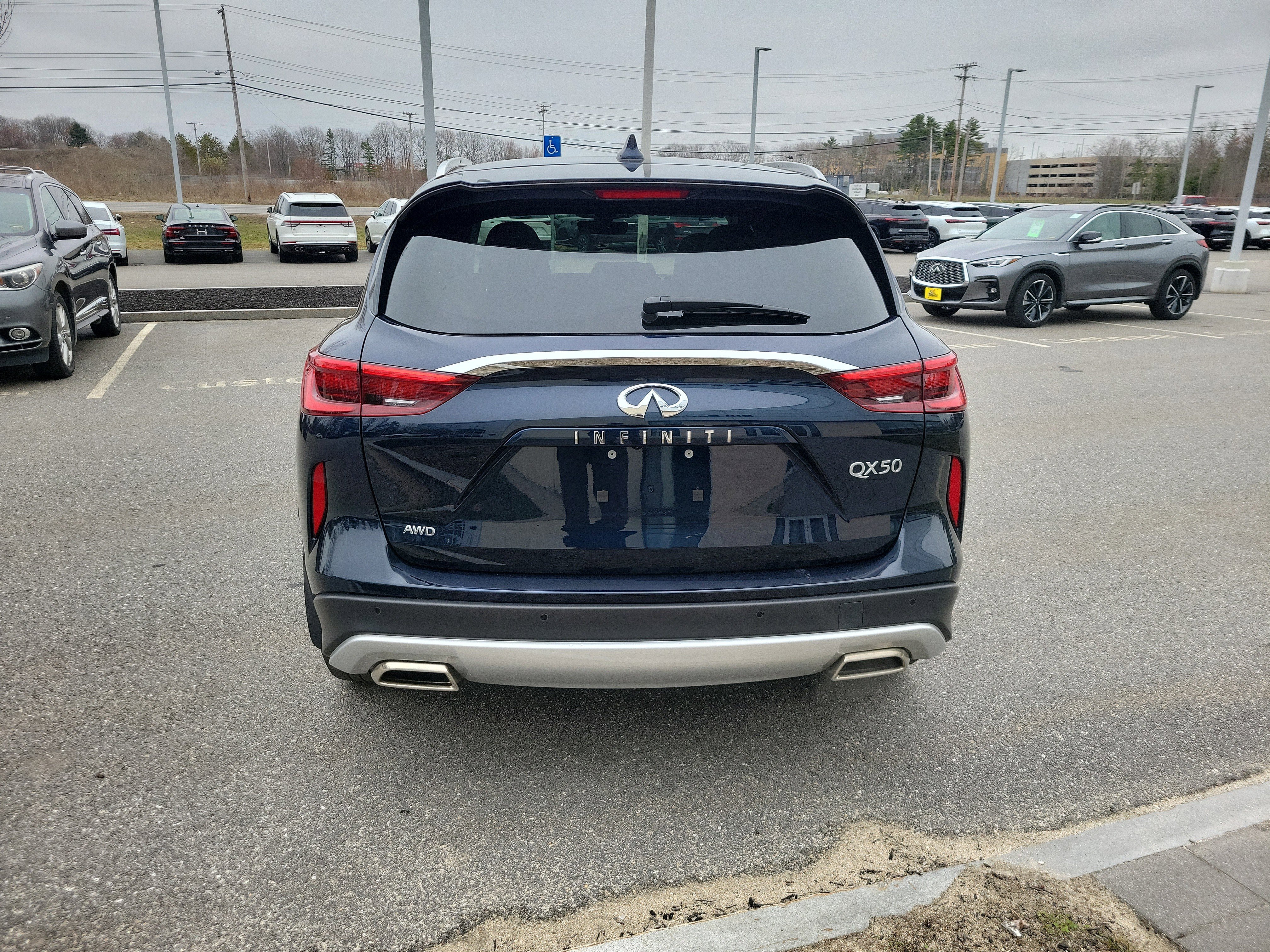 Used 2023 INFINITI QX50 Sensory AWD/4WD image 6