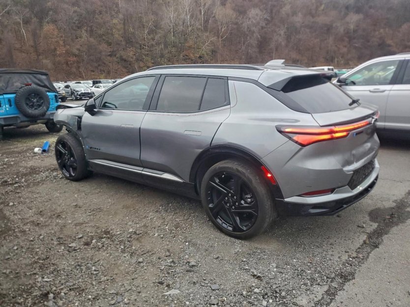 Used 2024 Chevrolet Equinox EV RS image 4