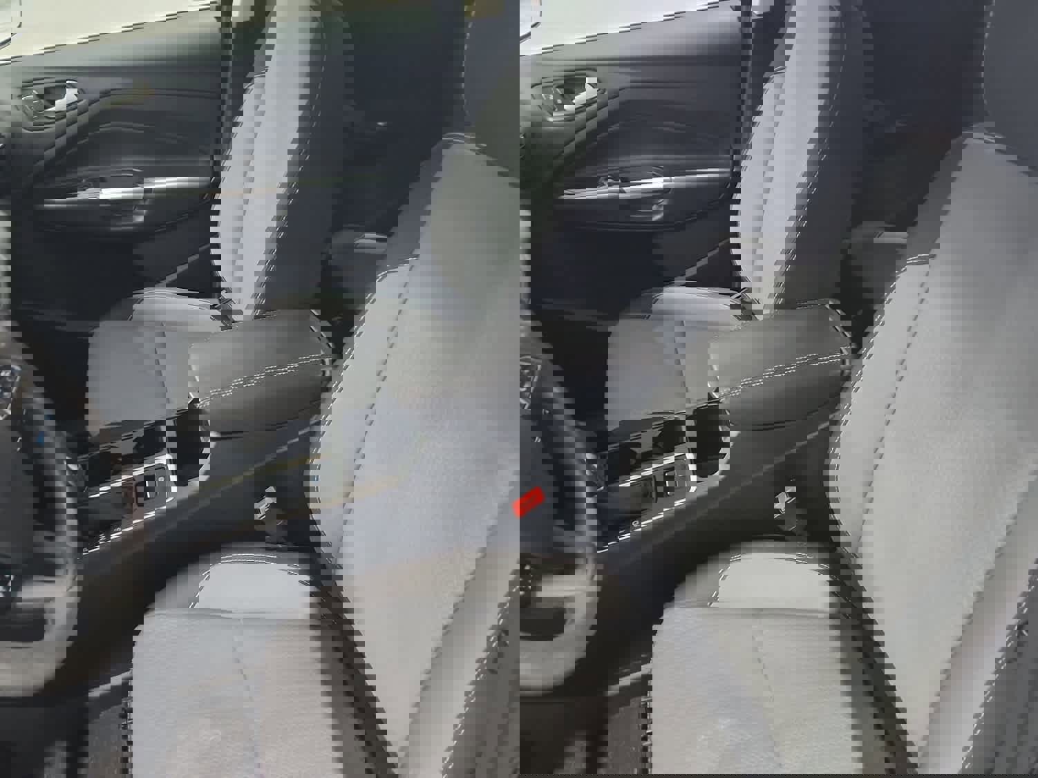 Used 2019 Ford Escape SE image 22