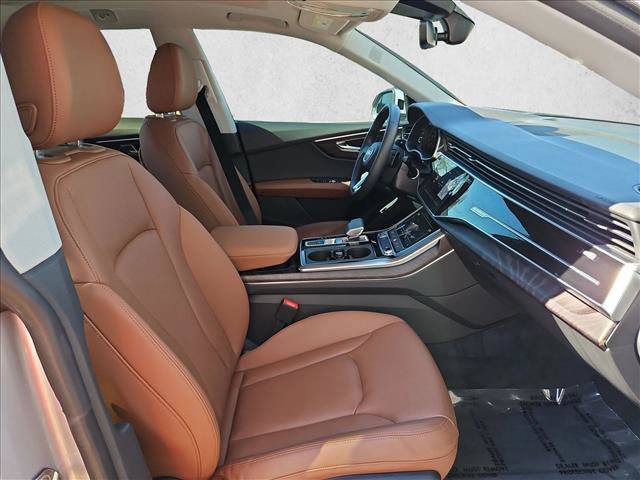 Used 2022 Audi Q8 Premium Plus AWD/4WD image 28