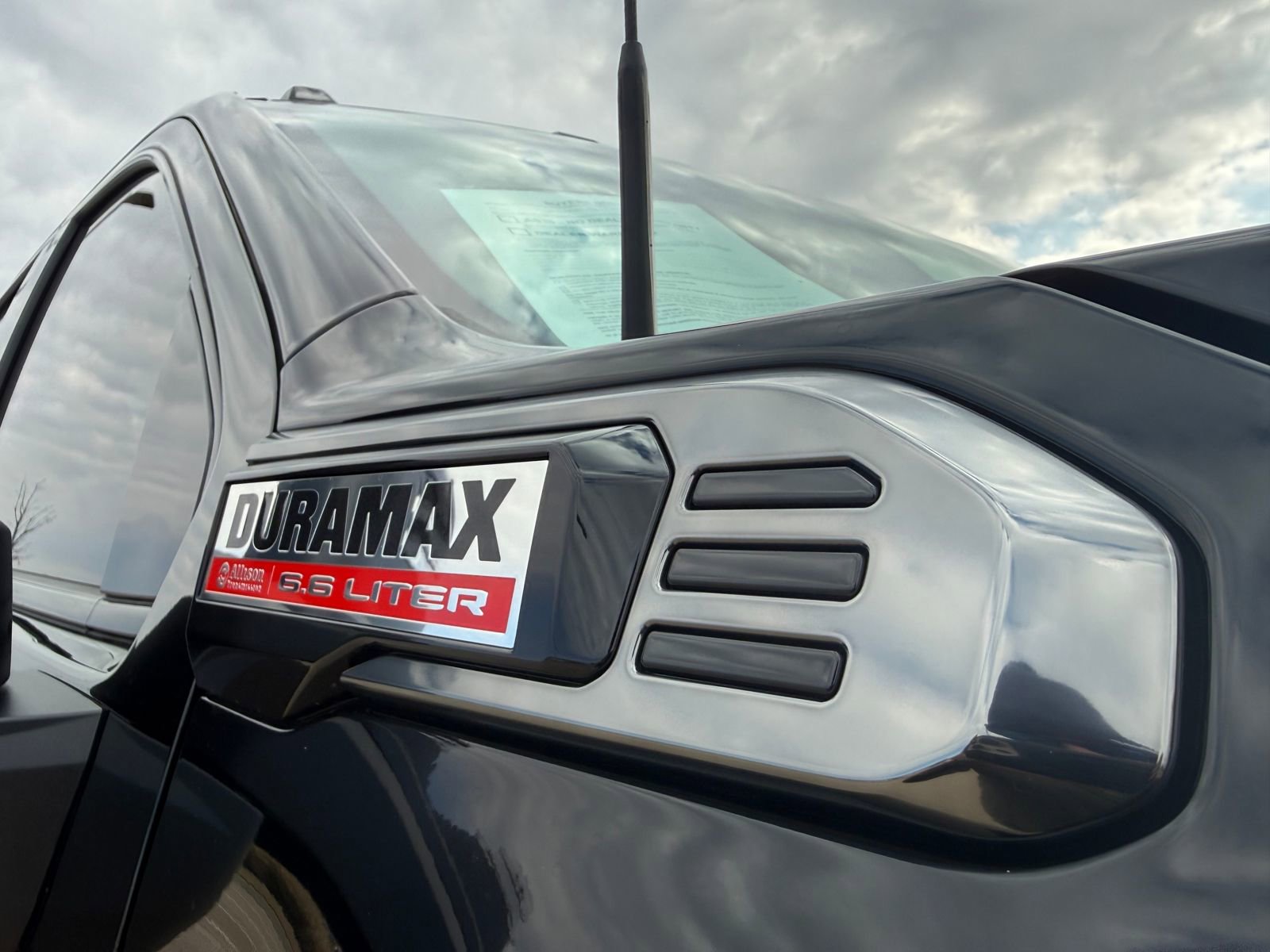 Certified 2025 GMC Sierra 2500 AT4 w/ AT4 Premium Plus Package image 11