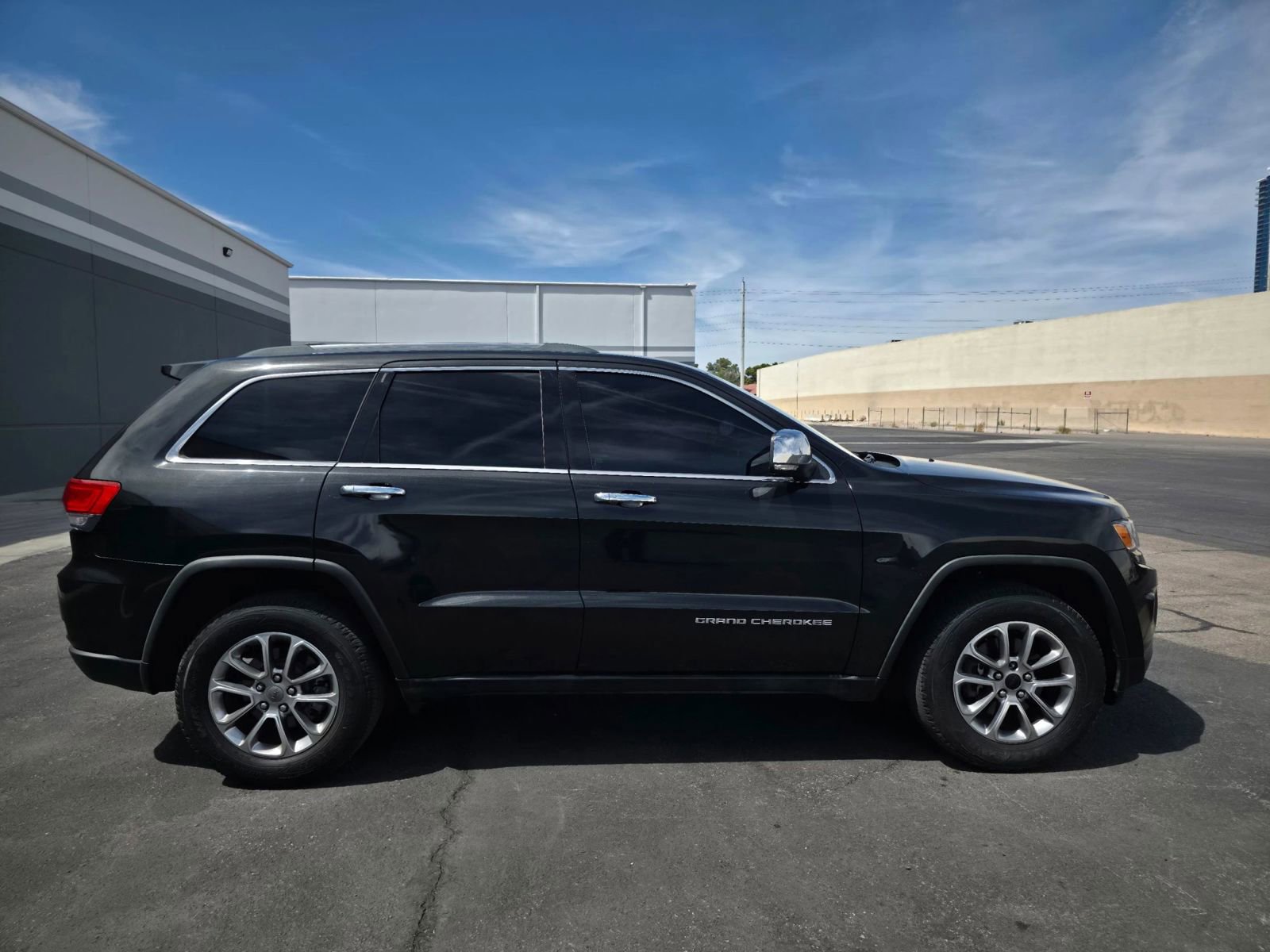 Used 2014 Jeep Grand Cherokee Limited RWD image 9