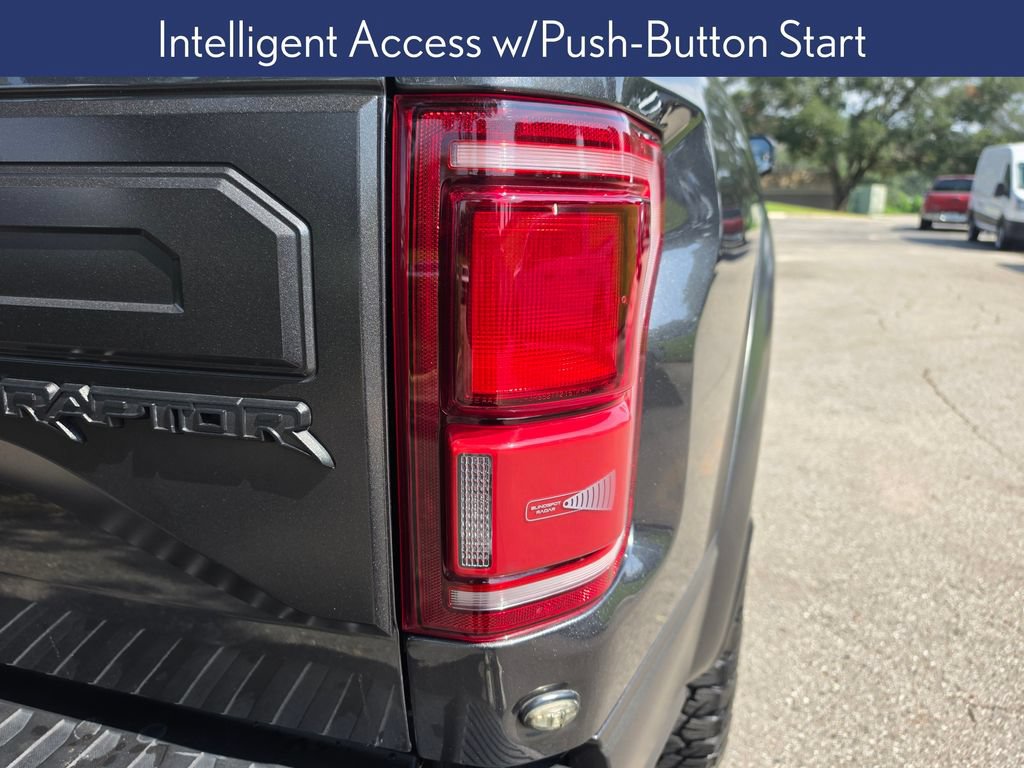Used 2018 Ford F150 Raptor w/ Equipment Group 802A Luxury AWD/4WD image 15