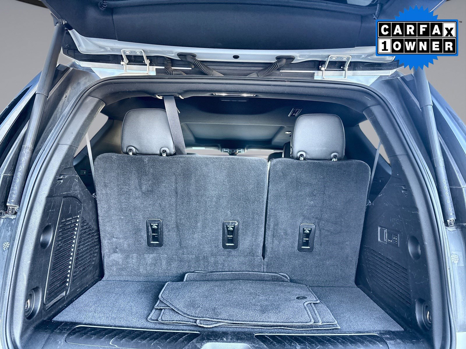 Used 2022 Chevrolet Tahoe LT w/ Luxury Package image 27