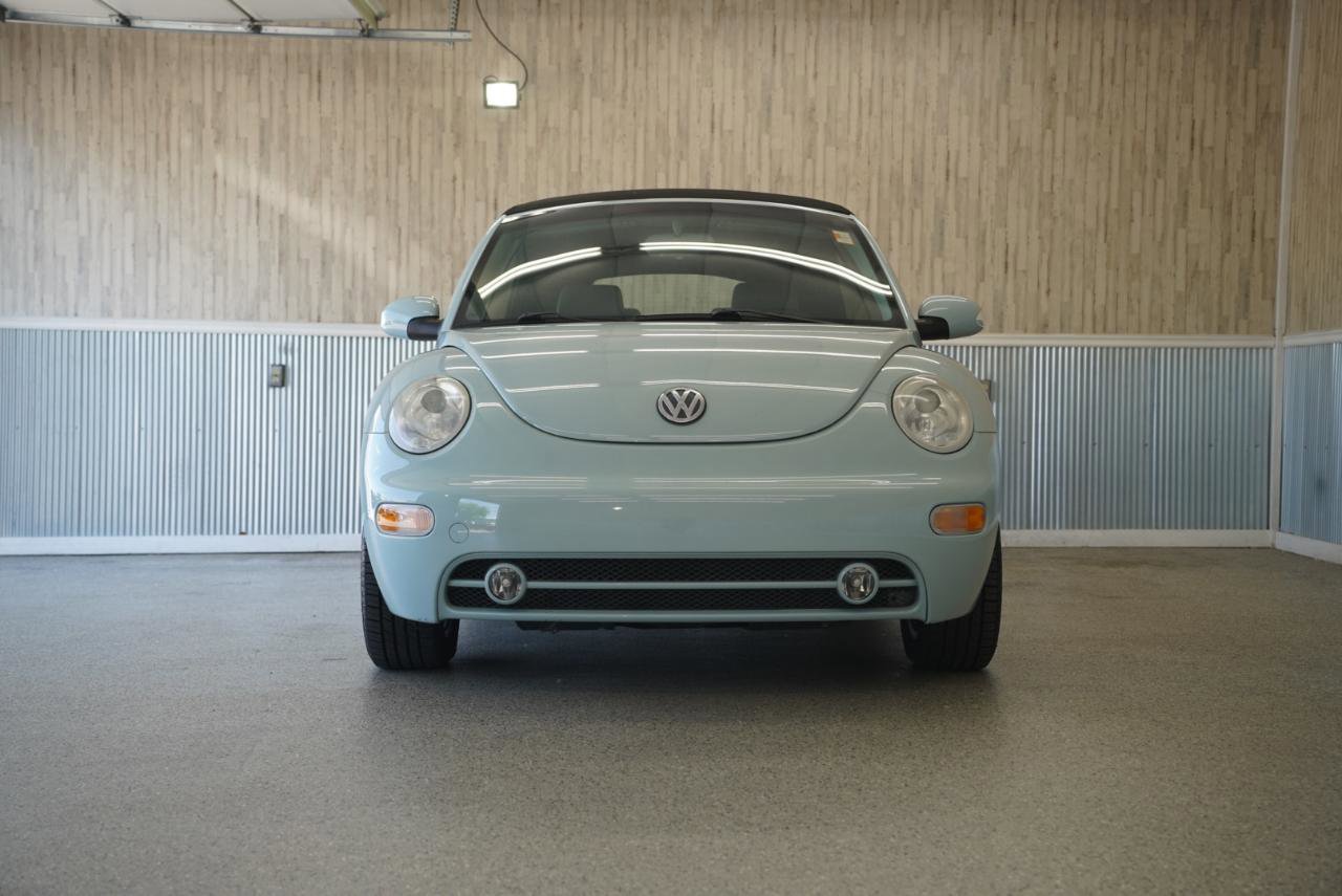 Used 2004 Volkswagen Beetle GLS FWD image 3
