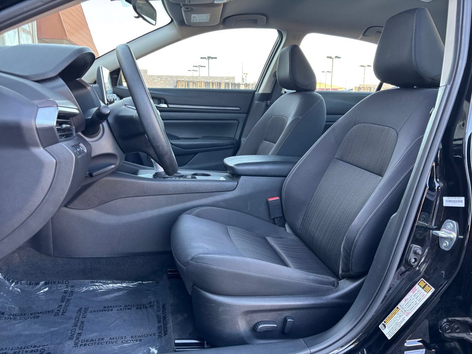 Used 2025 Nissan Altima 2.5 SV FWD image 27