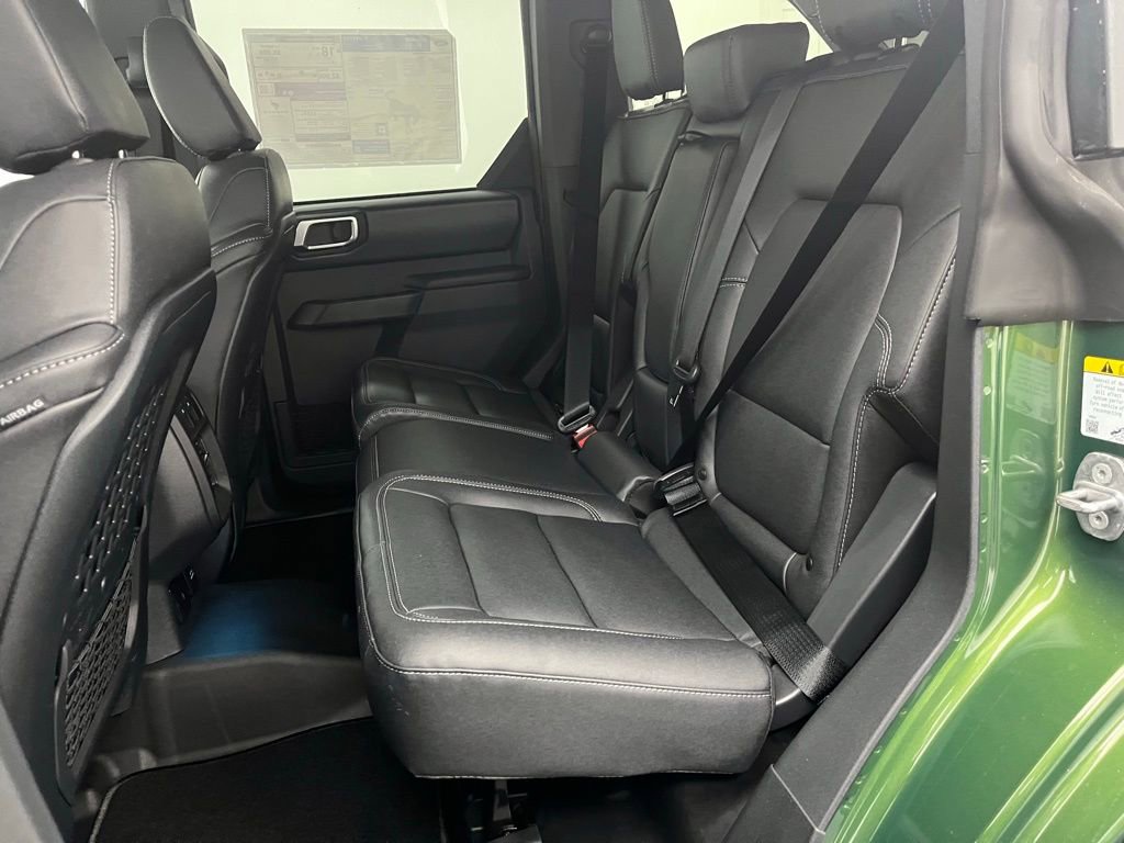 New 2025 Ford Bronco Badlands image 25